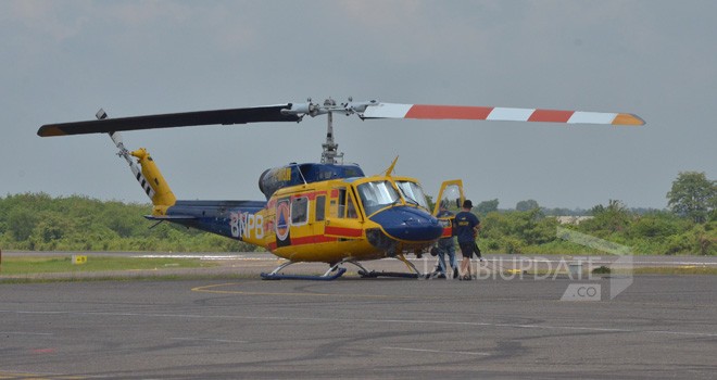 Helikopter Water Bombing.