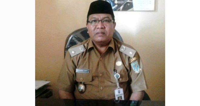 Lurah Thehok, Hazmi.
