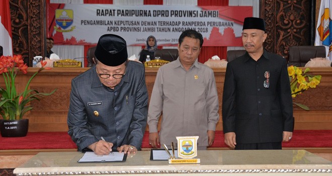 Rapat Paripurna Dewan Perwakilan Rakyat Daerah (DPRD) Provinsi Jambi.