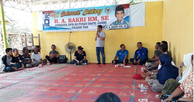 H Bakri, dalam pidatonya, di hadapan Masyarakat Penerima BSPS.