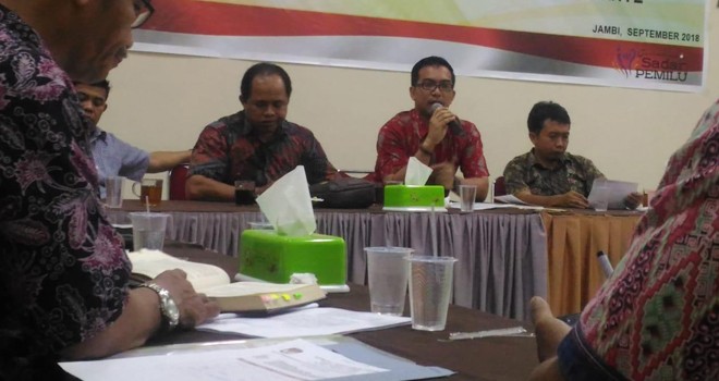 Timsel calon anggota KPU empat Kabupaten/Kota dalam Provinsi Jambi menggelar pertemuan dengan pihak terkiat untuk persiapan seleksi.   