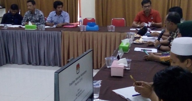 han Umum (KPU) Kabupaten/kota mengikuti rapat koordinasi persiapan fasilitasi alat peraga kampanye (APK) Pemilu.