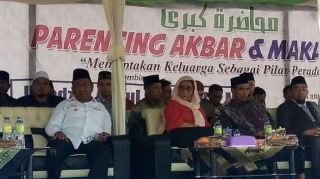 Menteri Kelautan dan Perikanan Susi Pudjiastuti saat berkunjung ke IBS Pekanbaru, Riau, Rabu (3/10). (Virda Elisya/JawaPos.com)