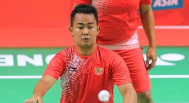 ATLET PARA BULU TANGKIS PUTRA HAFIDZ BRILIANSYAH PRAWIRANEGARA DAN PARA KOLEGANYA BERHASIL MERAIH MEDALI EMAS PERDANA UNTUK INDONESIA DI ASIAN PARA GAMES 2018 (DOK INAPGOC)