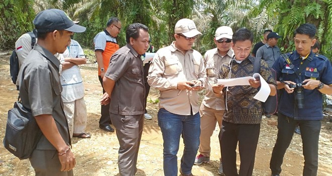 Bawaslu Provinsi Jambi bersama Bawaslu Kabupaten Sarolangun beserta jajarannya melakukan faktualisasi daftar pemilih bagi Suku Anak Dalam (SAD) di Desa Pematang Kabau, Kecamatan Air Hitam. 