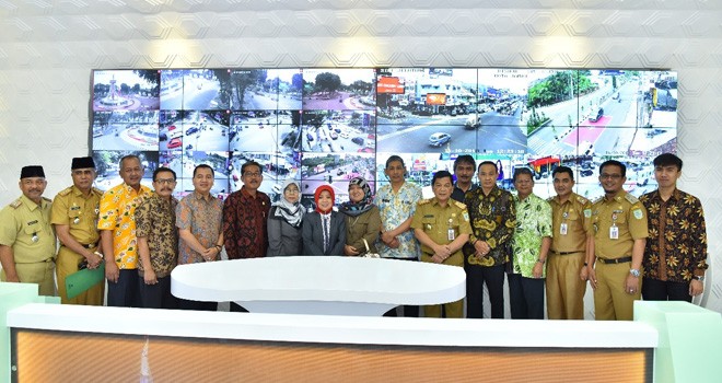 Foto bersama rombongan Komisi A DPRD Kabupaten Temanggung berama pemerintah Kota Jambi.