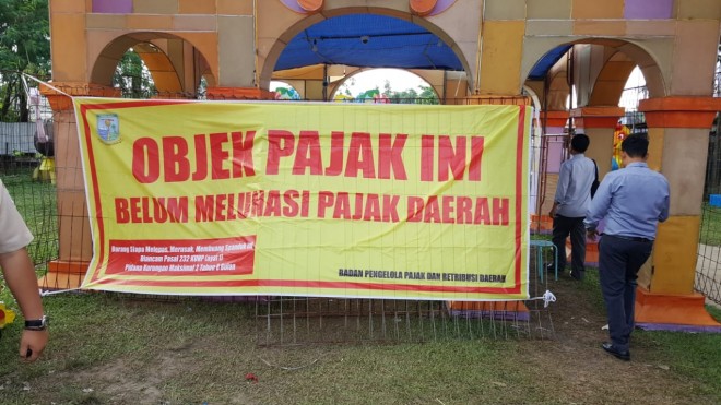 Festival of light di kawasan Bandara yang di segel.