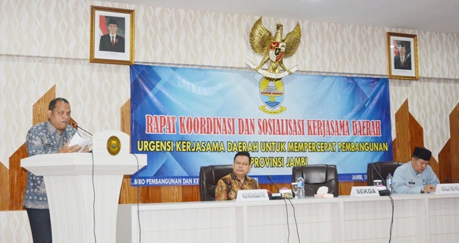 Rapat Koordinasi dan Sosialisasi Kerjasama Daerah, bertempat di Ruang Pola Kantor Gubernur Jambi, Kamis (18/10).
