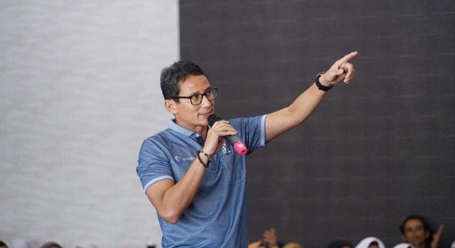 SANDIAGA UNO.