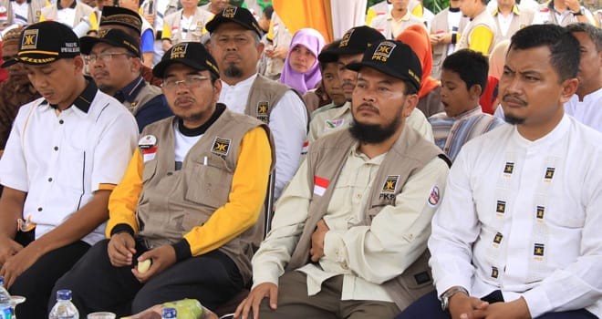 Pengurus DPP PKS menghadiri acara DPW PKS Jambi. Hadapi konflik internal, PKS Jambi pastikan barisan partai masih solid.