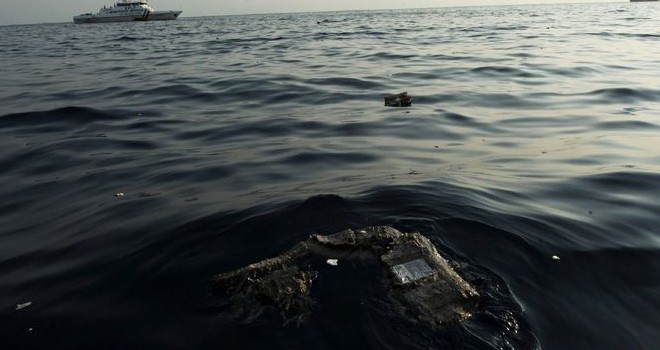 Proses Evakuasi Dilakukan Basarnas, Tni/Polri Atas Jatuhnya Pesawat Lion Air Jt-610 Di Perairan Utara Karawang Foto : Derry Ridwansyah / Jawa Pos