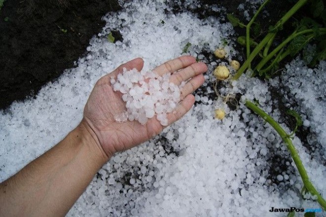 Ilustrasi: Hujan es masih berpotensi terjadi hingga Desember (Pixabay)