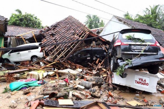 Tsunami Tanjung Lesung. Foto : Jawapos