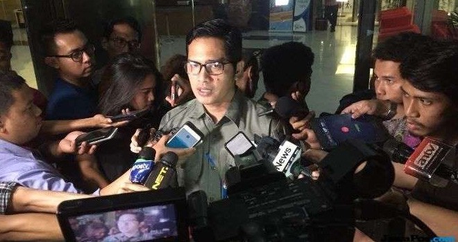 Juru bicara KPK Febri Diansyah pada awak media, Rabu (26/12). Foto : Fajar