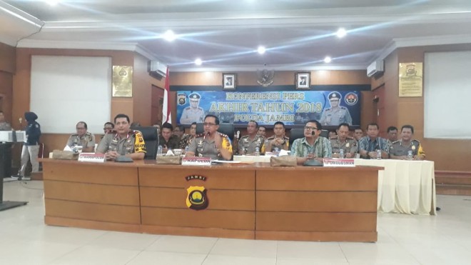 Rilis akhir Tahun yang disampaikan Kapolda Jambi, Irjen Pol Muchlis AS, Jumat (28 /12). 