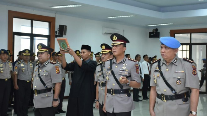 Kapolresta Jambi, Kombes Pol Fauzi Dalimunthe resmi diganti oleh Kombes Pol Dover Christian.