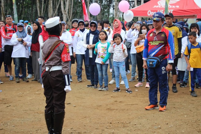 Kapolda saat acara Family Gathering Polda Jambi di Batanghari, Sabtu (5/1). Foto : Ist For Jambiupdate