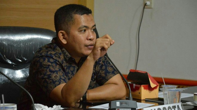 Pimpinan Bawaslu Provinsi Jambi Wein Arifin. 