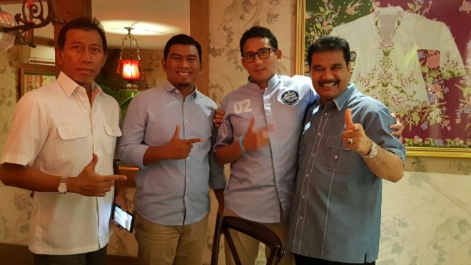 Sutan Adil Hendra, Sandiaga Uno, foto bersama. 