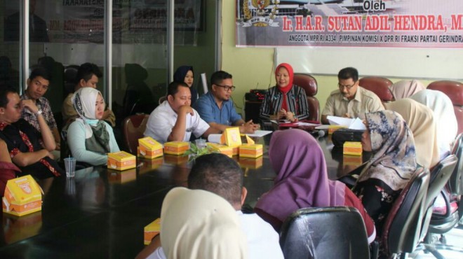 Sutan Adil Hendra, dalam Acara yang bertajuk sosialisasi MPR ke-5 tahun 2019. 