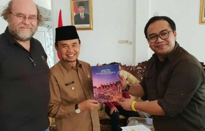 Bupati Kerinci saat menerima kunjungan Dewan rempah dalam menjajaki kerjasama. Foto : Gusnadi / Jambiupdate