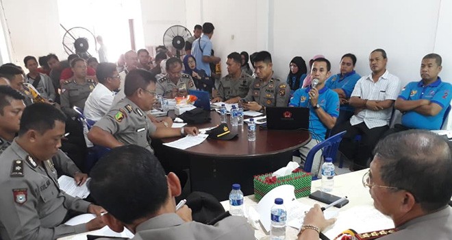 Pengurus Rumah Sandiaga Salahuddin Uno dan Polda Jambi menggelar rapat koordinasi persiapan pengamanan kunjungan Calon wakil Presiden, Jumat (25/1) besok. Foto : Faizarman / Jambiupdate