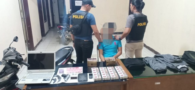 Salah satu Pelaku tindak pidana pencurian dengan kekerasan (Curas) yang beraksi di Alfarmart RT.03 Kelurahan Kampung Baru Kecamatan Muara Tembesi.