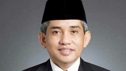 H Bakri. 