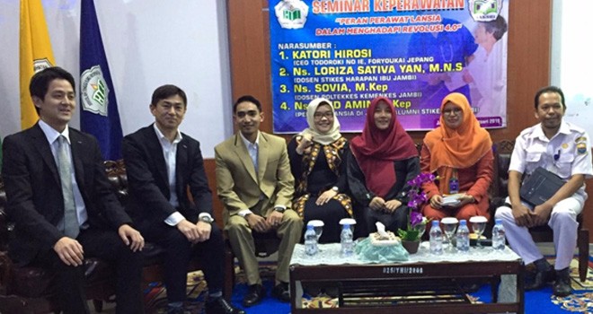 Seminar Keperawaran STIKES HI Jambi. Foto : Ist