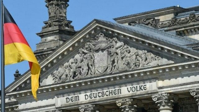 AS ingin Adem Yilmaz diadili dengan tuduhan terorisme di New York. Namun, Jerman justru mendeportasi Yilmaz ke Turki setelah ia menjalani hukuman penjara atas tuduhan terorisme (Kyiv Post)