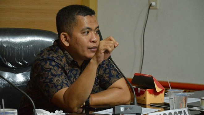 Pimpinan Bawaslu Provinsi Jambi Wein Arifin. 