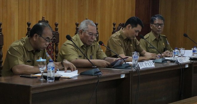 Bupati Safrial Minta Perusahaan di Tanjab Barat Prioritaskan Tenaga Kerja Lokal. Foto : Gatot / Jambiupdate