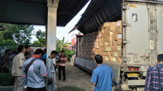 KPU Kota Jambi Terima Pengiriman Surat Suara Pemilu 2019. Foto : Ist