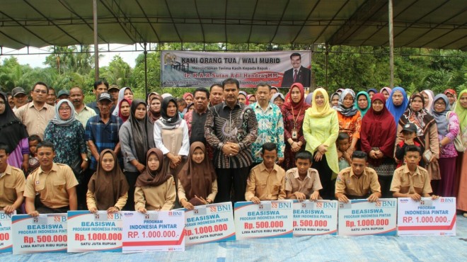 Sutan Adil Hendra 
