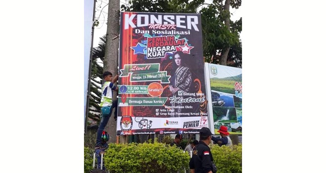 KPU Kerinci Gelar Konser Musik PBNK di Dermaga Danau Kerinci. Foto : Gusnadi / Jambiupdate