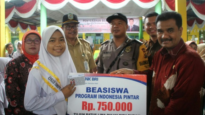 Sutan Adil Hendra 