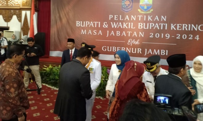 Hadiri Pelantikan Adi Rozal - Ami Taher, SAH Yakin Kerinci Akan Lebih Baik dan Terus Maju.