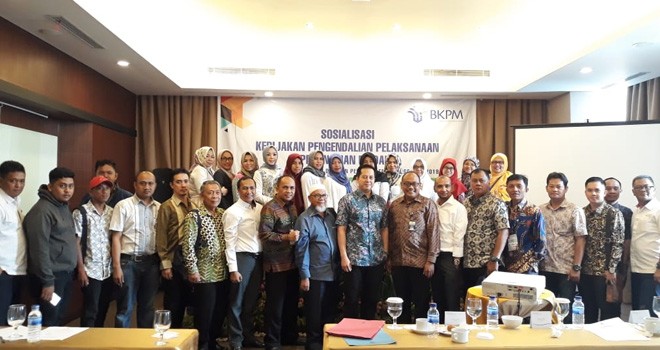 Acara tajuk Sosialisasi Kebijakan Pengendalian Pelaksanaan Penanaman Modal di Hotel Aston, Kota Jambi, Rabu (6/3) kemarin.