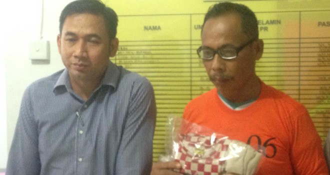 SS (54), seorang pria warga Kelurahan Eka Jaya, Kecamatan Jambi Selatan, lantaran melakukan pencabulan anak dibawah umur berinisial FLR (7). Foto : Ist