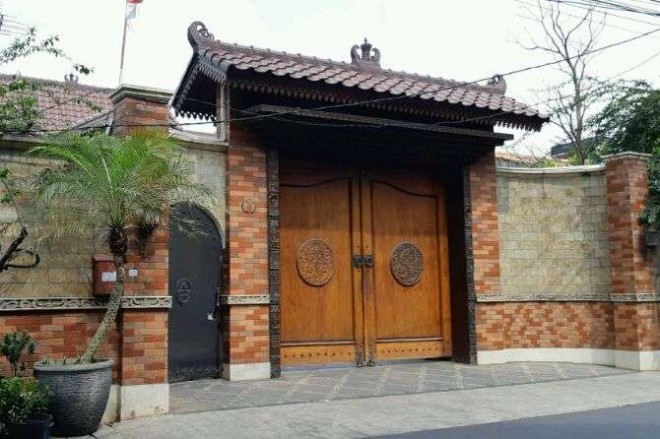 Suasana di rumah Ketum PPP Rommahurmuziy di Jalan Batu Ampar III, RT 4 RW 3, Kelurahan Batu Ampar, Kecamatan Kramatjati, Jakarta Timur, Jumat (15/3). Foto : Ridwan/JPC