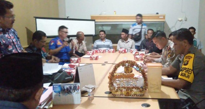 Nelayan jaring yang berada di Kecamatan Kuala Jambi dan Muarasabak Timur, Tanjabtim melaporkan nelayan yang menggunakan jaring pukat harimau ke Dinas Perikanan Tanjabtim. Foto : Maulana / Jambi Ekspres