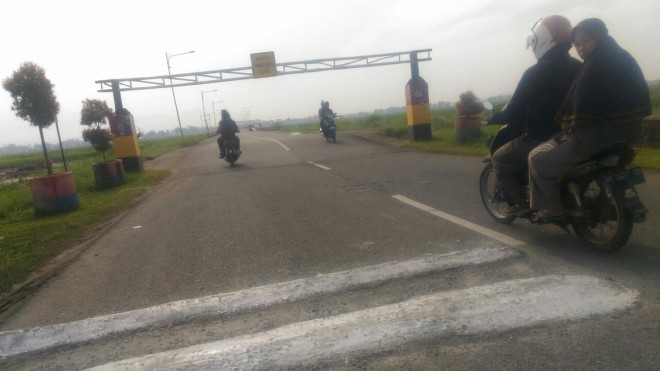 Warga mengeluhkan dengan adanya Polisi Tidur polisi (Speed Trap) yang diduga dibuat oleh Dishub Kota Sungai Penuh.