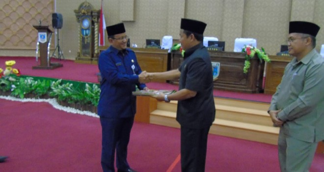 Delapan Fraksi Dewan Tanggapai LKPJ Walikota Jambi. Foto : Ist