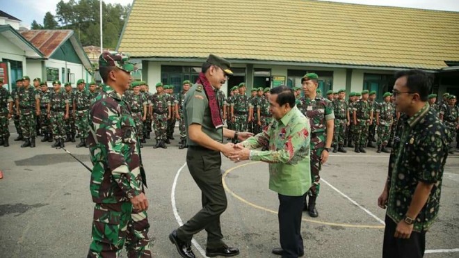 Walikota AJB, saat menyambut kunjungan Tim Wasev TMMD dari Staf Teritorial Angkatan Darat, Brigjend TNI Sulaiman Agusto, S.I.P., M.M dan Letkol Kav. Joni Hariadi, S.E.