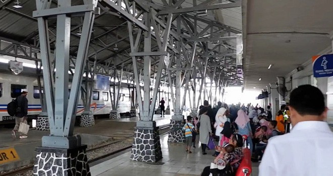 Stasiun Kereta Api. Foto : JPG