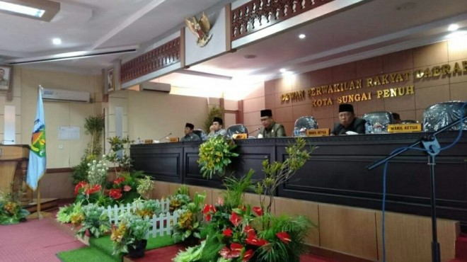 Rapat Paripurna Dewan Perwakilan Rakyat Daerah (DPRD) Kota Sungai Penuh, Senin (01/04/2019). 