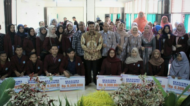 Sutan Adil Hendra 