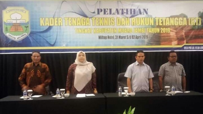 Bupati Muaro Jambi Hj Masnah Busro SE,  secara langsung membuka acara Pelatihan Kader Tenaga Tekhnis dan Rukun Tetangga Tingkat Kabupaten Muaro Jambi Tahun 2019.
