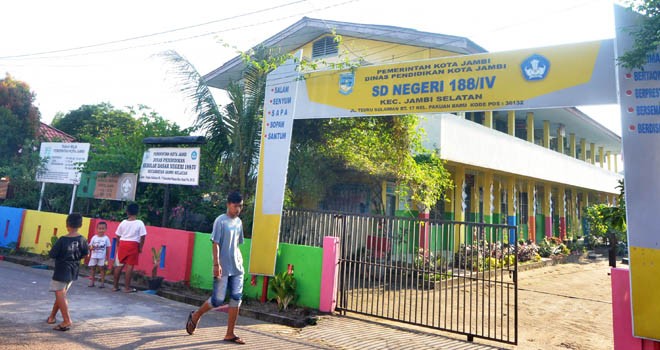 DI Kota Jambi ada 23 SDN yang akan demerger karena kekurangan siswa. Salah satunya SDN 188/IV, Kecamatan Jambi Selatan. Foto : M Ridwan / Jambi Ekspres
