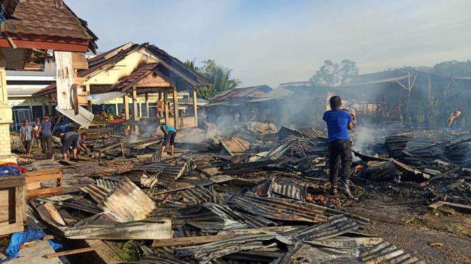 Kebakaran hebat kembali terjadi di wilayah hukum Polres Batanghari. 